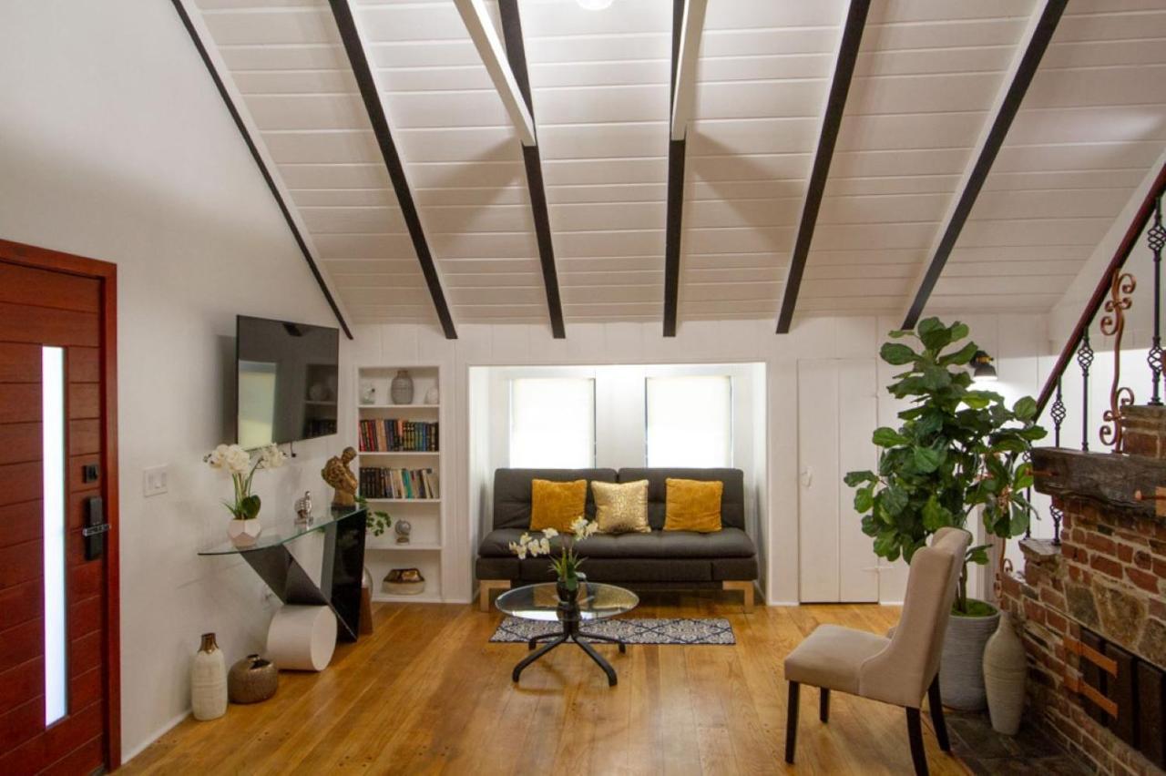 Dreamy Farmhouse In Studio City ลอสแอนเจลิส ภายนอก รูปภาพ