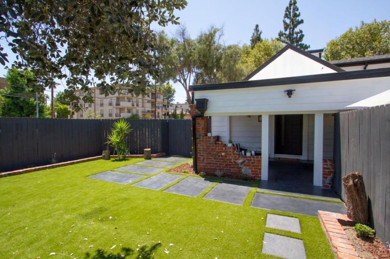 Dreamy Farmhouse In Studio City ลอสแอนเจลิส ภายนอก รูปภาพ