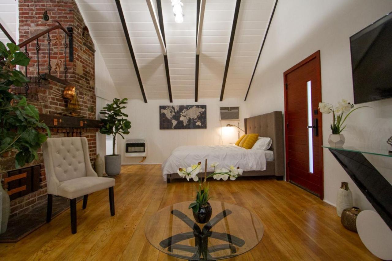 Dreamy Farmhouse In Studio City ลอสแอนเจลิส ภายนอก รูปภาพ
